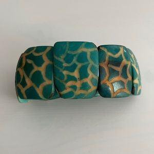 Women’s handmade green bracelet